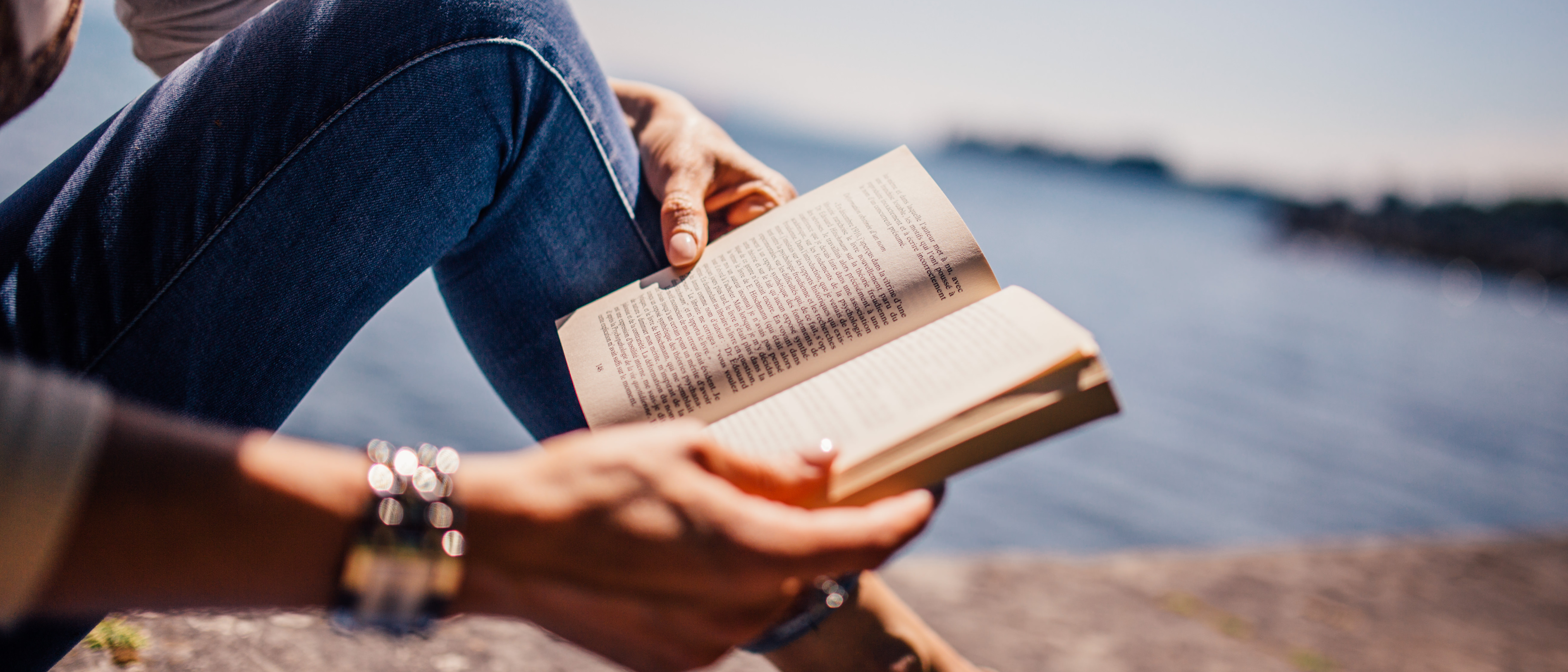Libri che fanno bene alla salute mentale: consigli per le letture estive